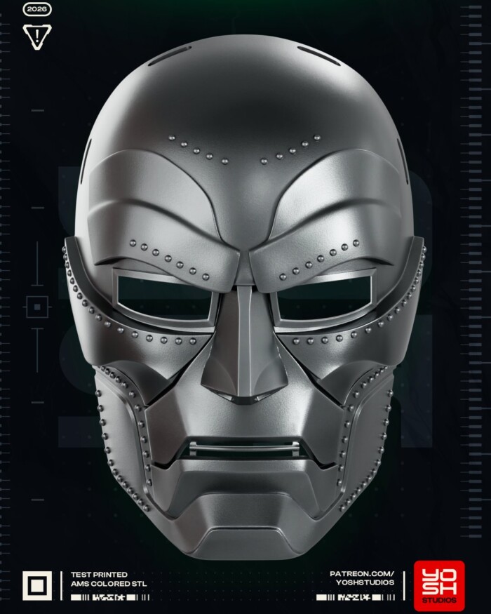 Dr Doom Official Doomsday DC Comics 1:4 mask